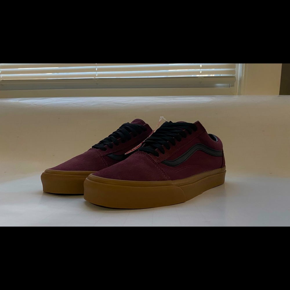 VANS Old Skool Burgundy and Gum Women Size 10 - Men Size 8.5